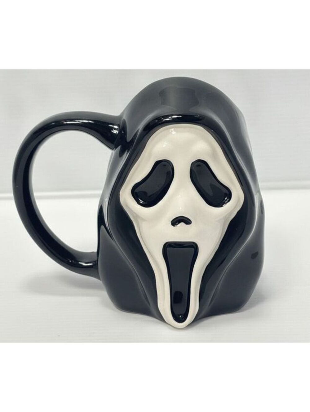 Scream Ghost Face Ceramic Coffee Mug - Bio World Horror Movie Themed Cup GUC